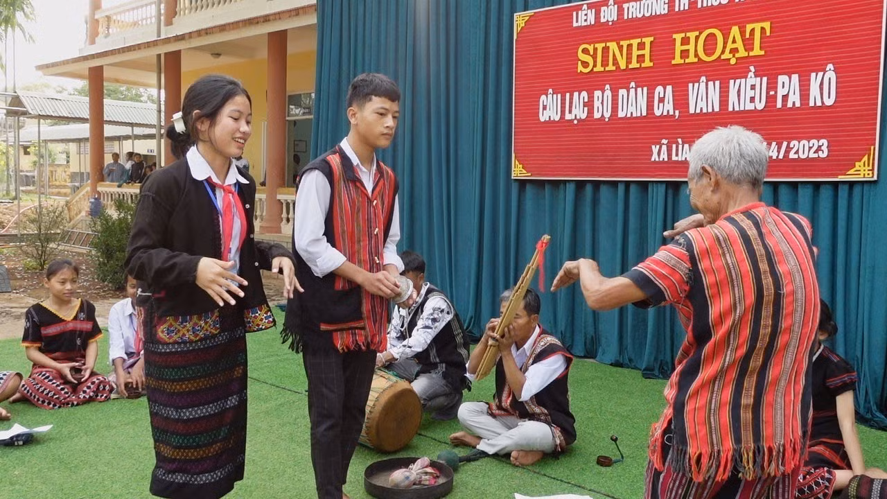 Quảng Trị đưa văn hoá dân gian đồng bào dân tộc thiểu số Pakô-Vân Kiều vào giáo dục học đường ảnh 1