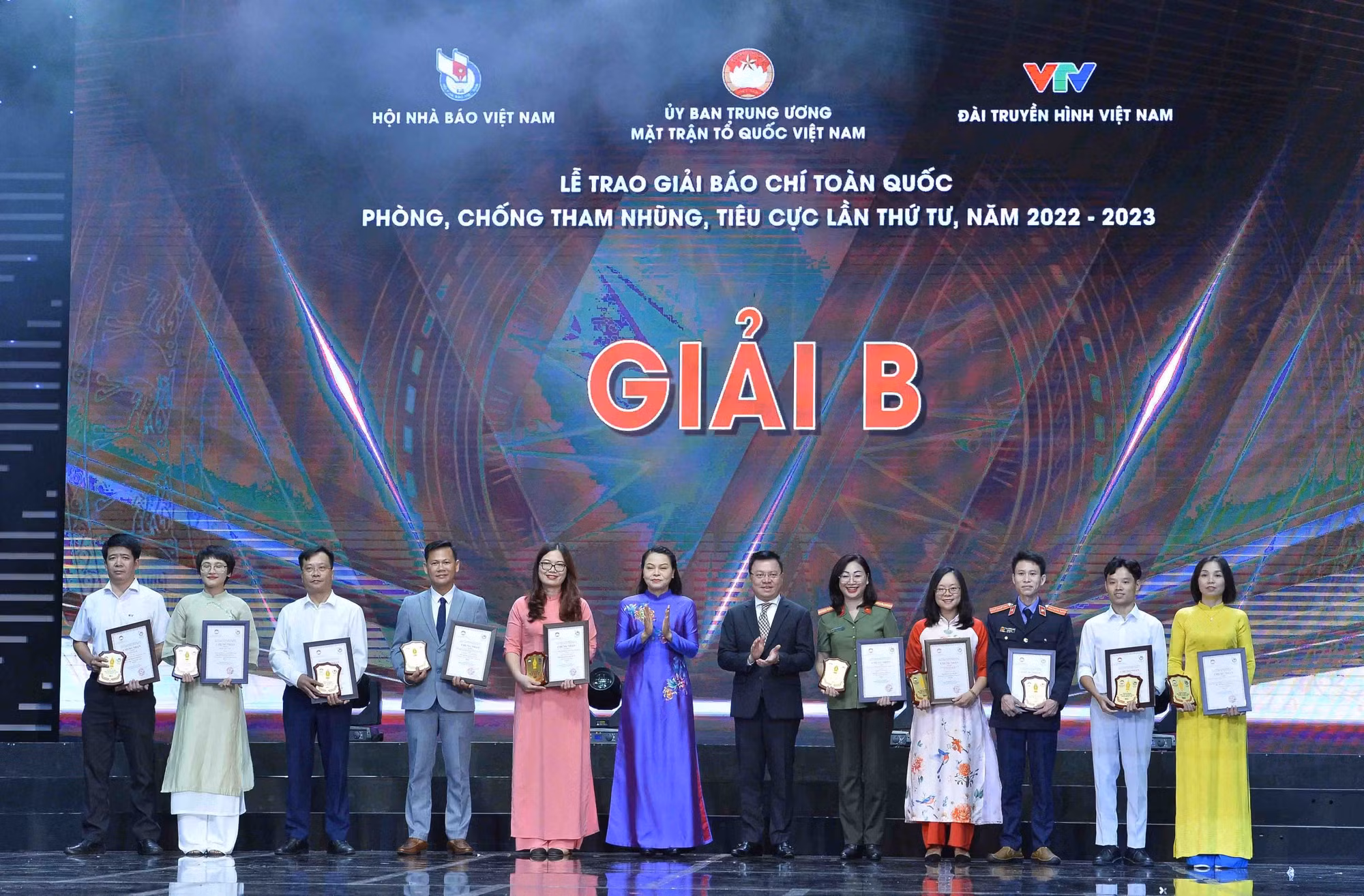 54 tác phẩm xuất sắc đoạt Giải Báo chí toàn quốc phòng, chống tham nhũng, tiêu cực lần thứ tư ảnh 4