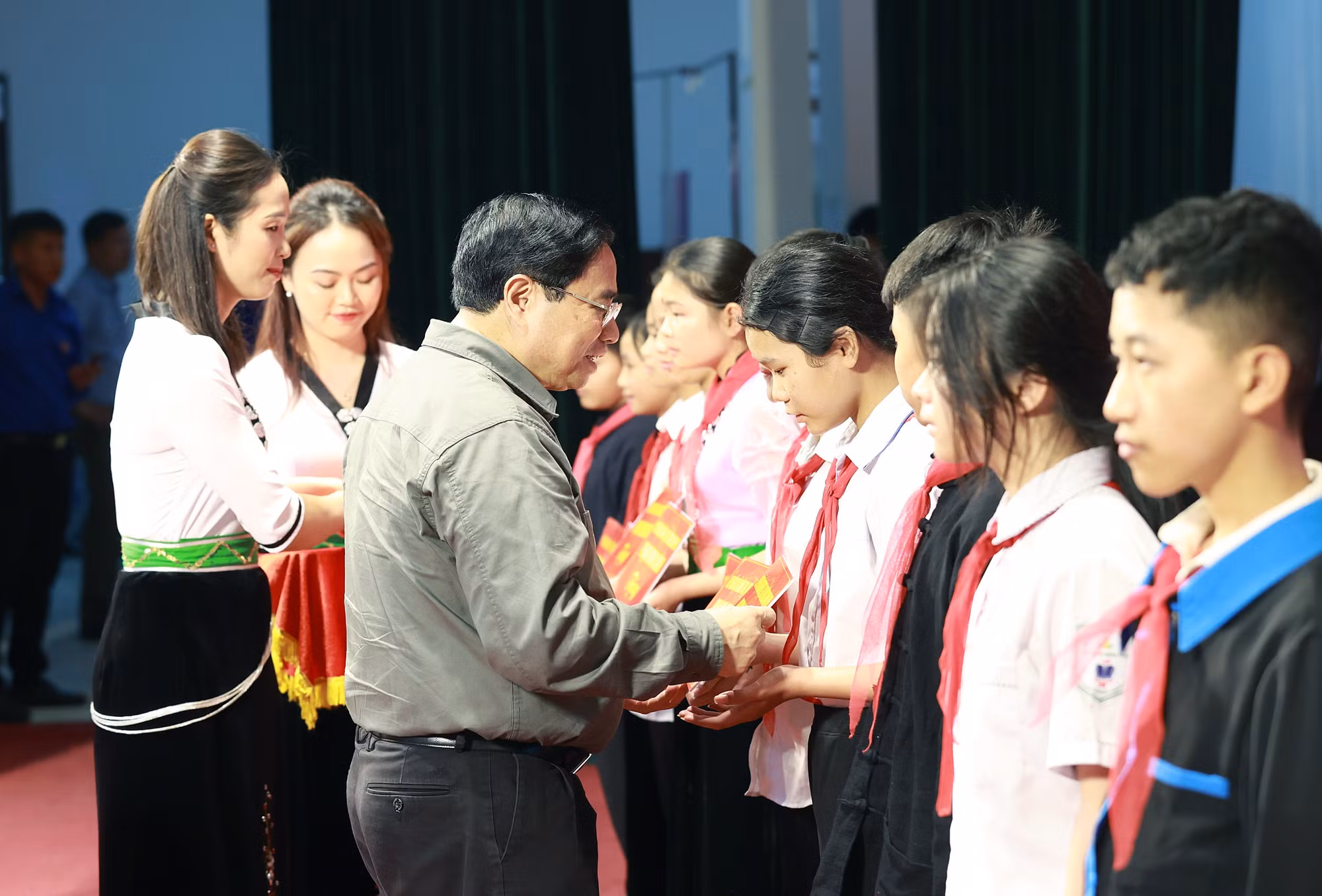 Thủ tướng Phạm Minh Chính thăm, làm việc tại tỉnh Điện Biên ảnh 7