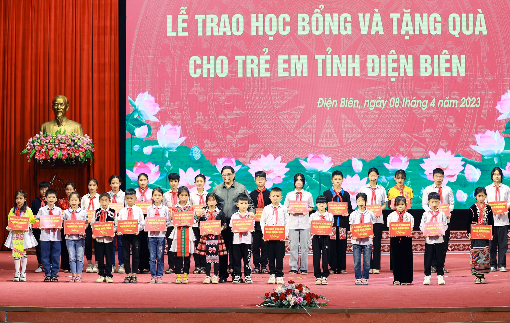 Thủ tướng Phạm Minh Chính thăm, làm việc tại tỉnh Điện Biên ảnh 9