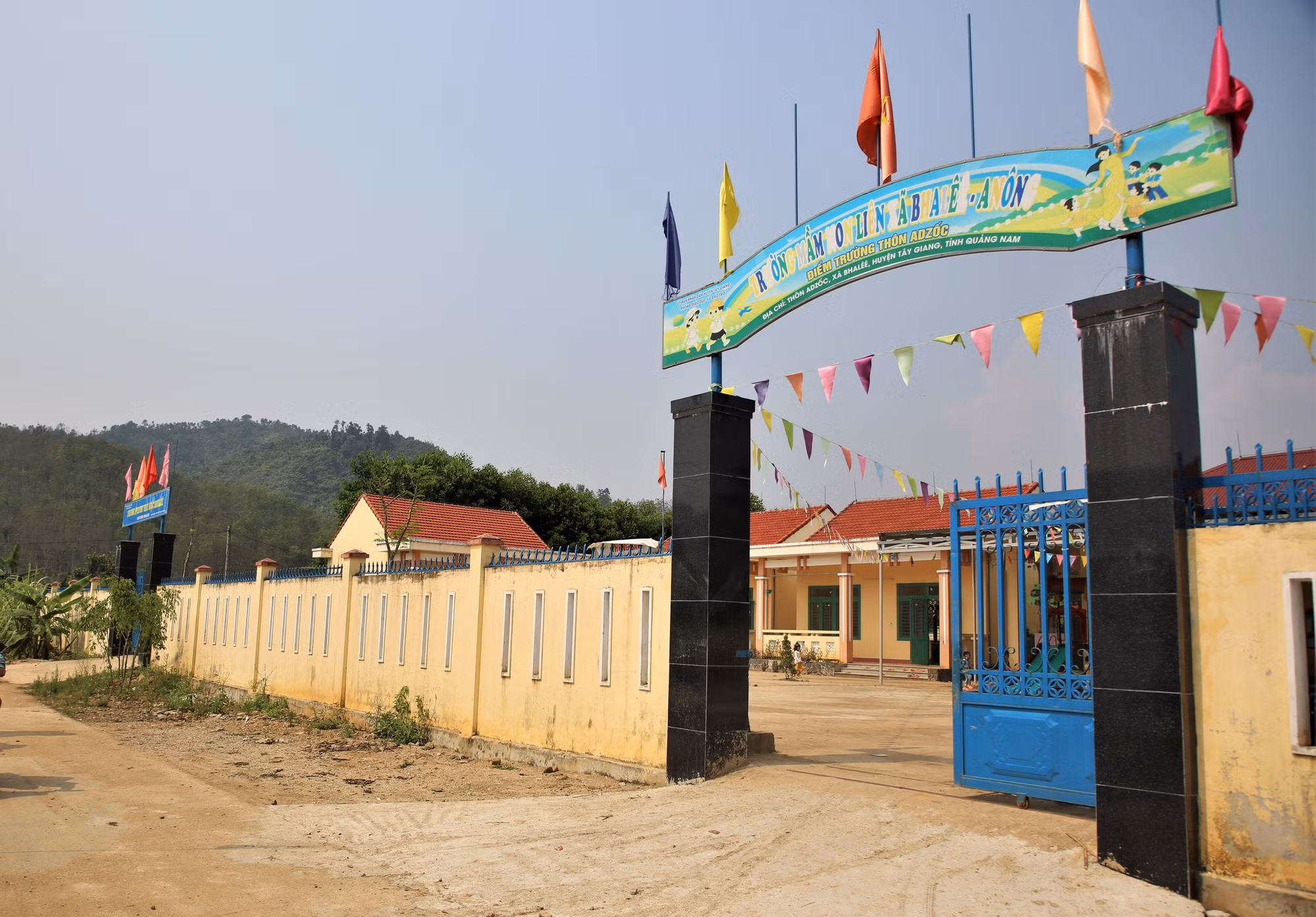 Tây Giang phát triển hạ tầng nông thôn ảnh 2