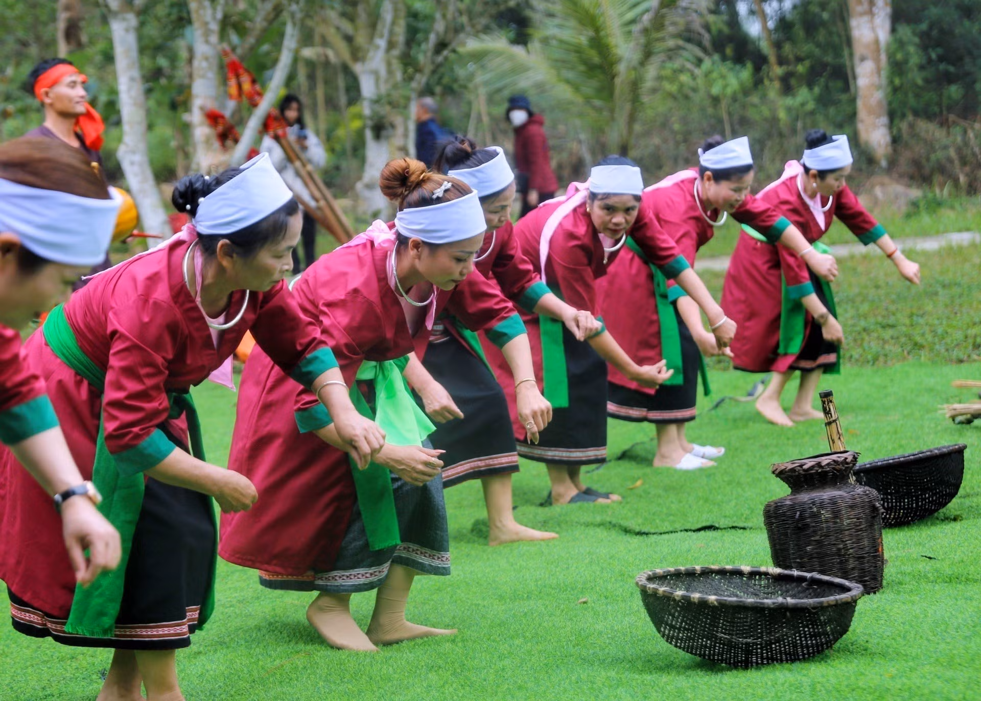 Tái hiện nghi thức "Chậm đò ho" của dân tộc Thổ ảnh 9