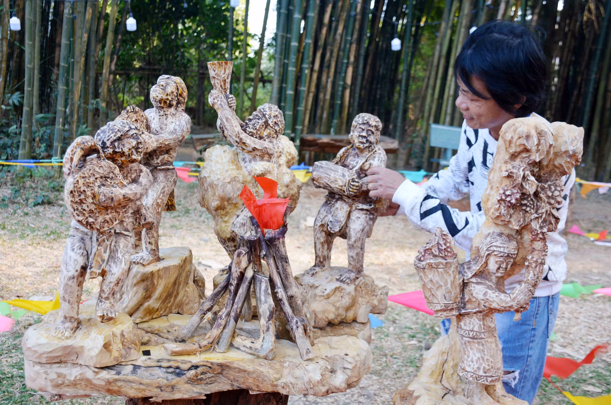 Lễ hội Cà phê Buôn Ma Thuột lần thứ 8: Bế mạc Hội thi chế tác các sản phẩm mỹ nghệ từ cây cà phê ảnh 1