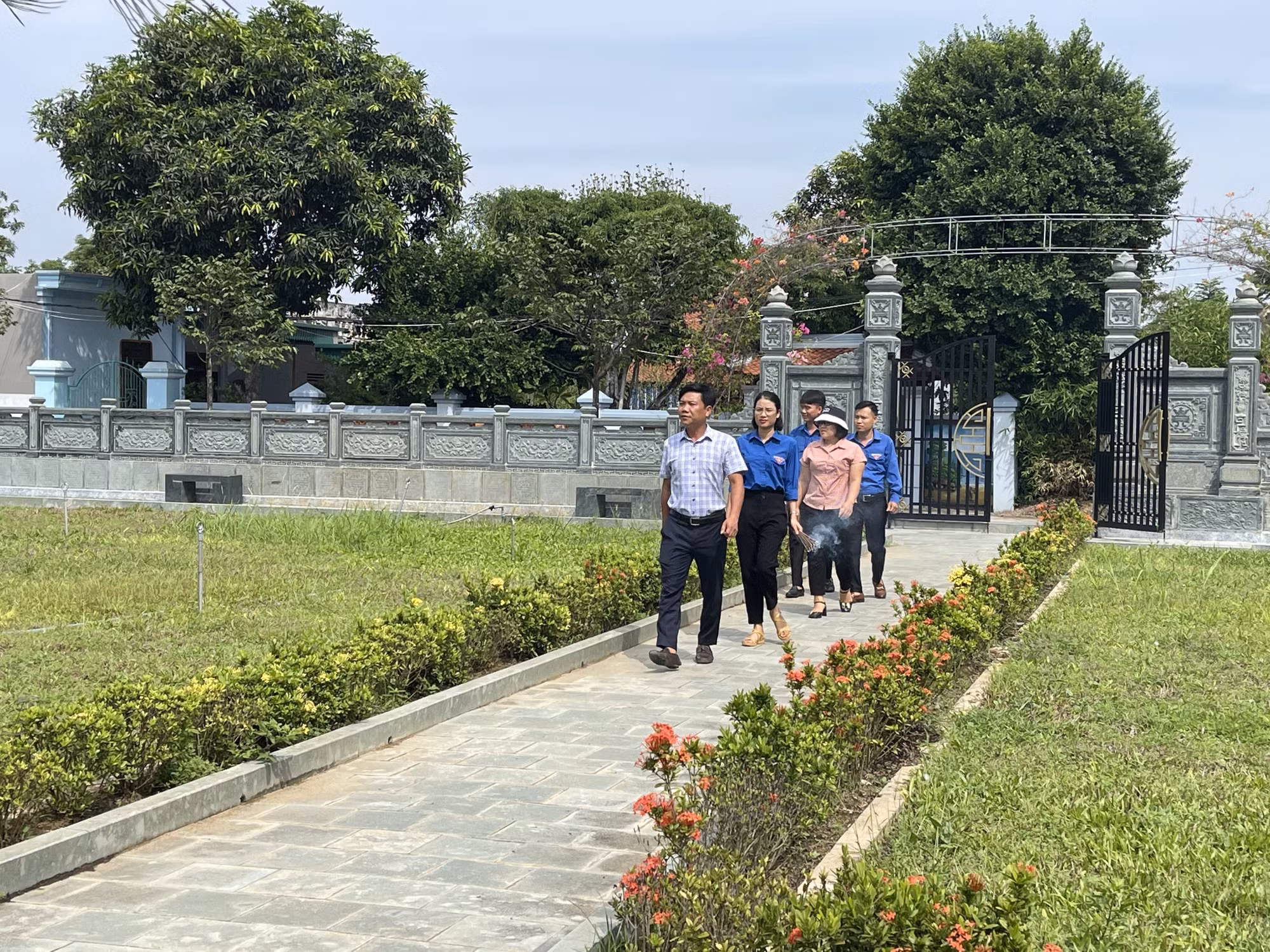 Đổi thay trên quê hương Mẹ Tơm ảnh 2