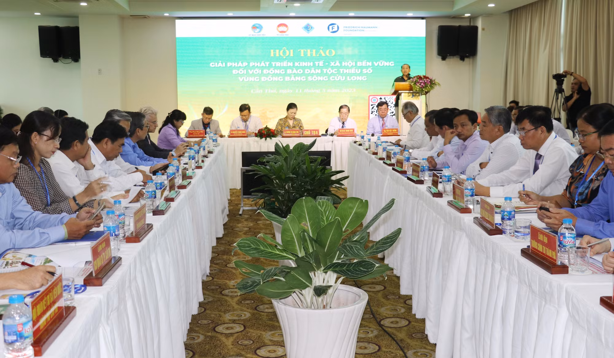 Giải pháp phát triển kinh tế- xã hội bền vững đối với đồng bào dân tộc thiểu số vùng Đồng bằng sông Cửu Long ảnh 4