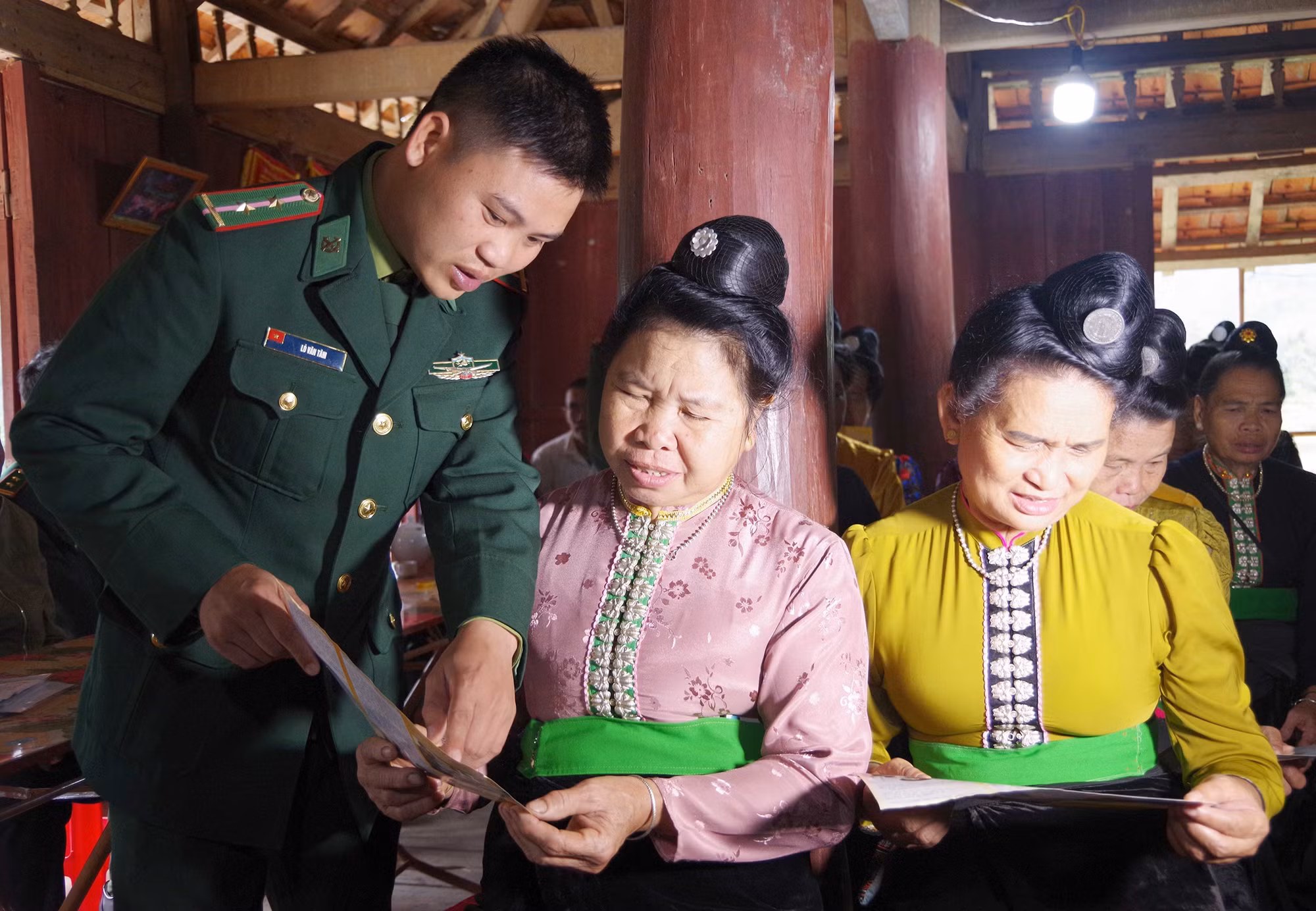 Ấm tình quân dân nơi biên giới Điện Biên ảnh 3