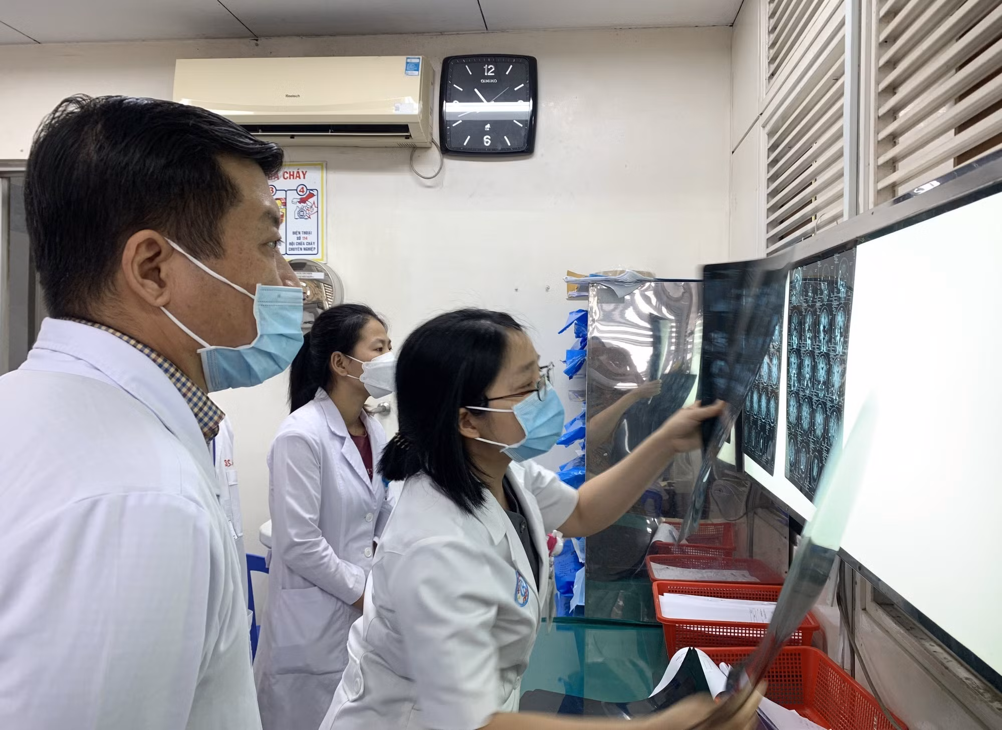 Ngày Quốc tế Phụ nữ: Bác sỹ Trần Thị Mai Linh đam mê với bộ não con người ảnh 2