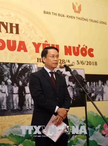 Đồng chí Nguyễn Đức Lợi, Ủy viên Trung ương Đảng, Tổng Giám đốc Thông tấn xã Việt Nam phát biểu khai mạc triển lãm. Ảnh: TTXVN