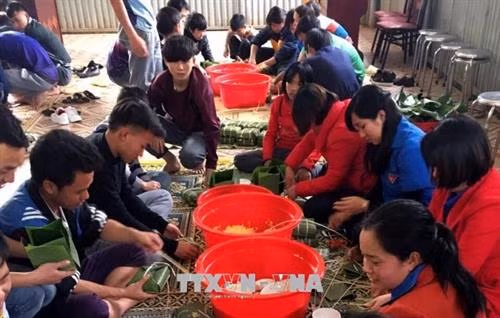 Trung tâm thường tổ chức các hoạt động giao lưu để động viên tinh thần con trẻ nhân dịp lễ, Tết. Ảnh: Diệp Anh - TTXVN