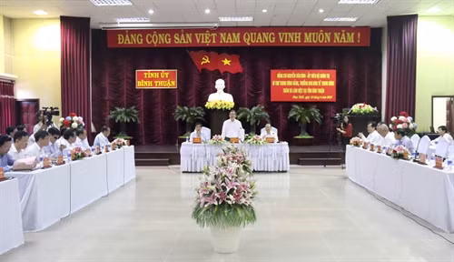 Quang cảnh buổi làm việc