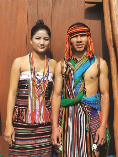 Chú rể và cô dâu người Xê - đăng