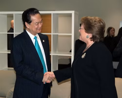 Thủ tướng Chính phủ Nguyễn Tấn Dũng gặp Tổng thống Chile Michelle Bachelet. Ảnh: TTXVN phát
