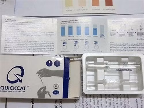 Một bộ sản phẩm que thử phát hiện ung thư được rao bán tràn lan trên mạng.