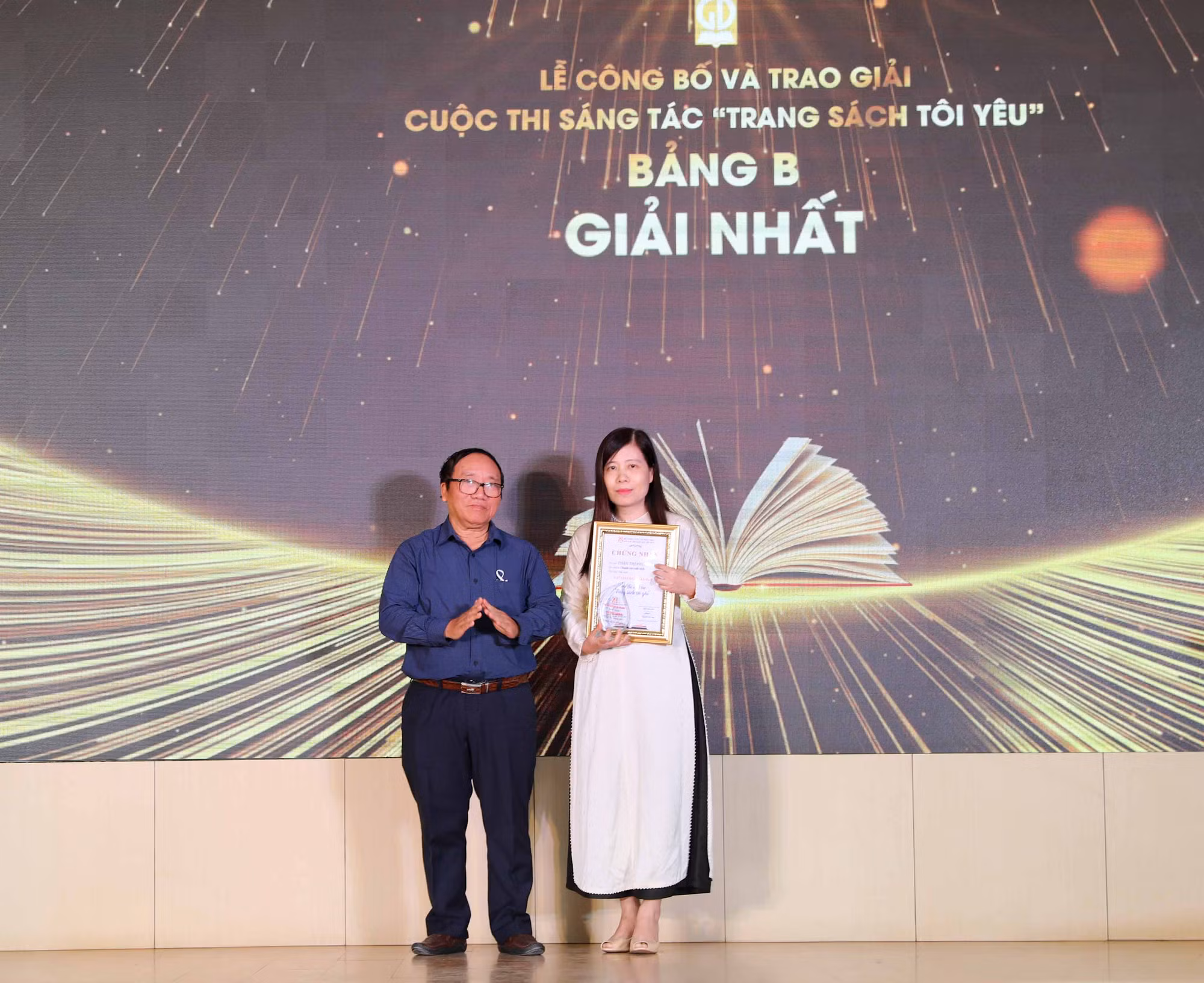 Trao giải Cuộc thi sáng tác “Trang sách tôi yêu” ảnh 2