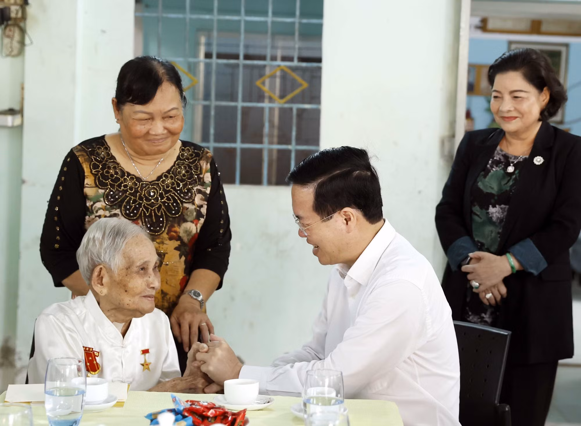 Chủ tịch nước Võ Văn Thưởng dự lễ tổng kết công tác vận động, hỗ trợ xây dựng nhà cho người nghèo tại Sóc Trăng ảnh 6