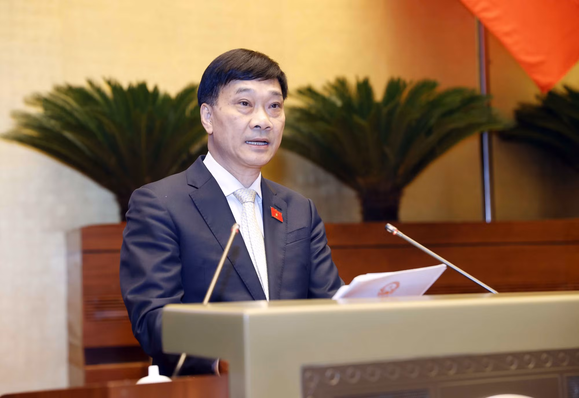 Quốc hội thông qua Nghị quyết thí điểm một số cơ chế, chính sách đặc thù về đầu tư xây dựng công trình giao thông đường bộ ảnh 2