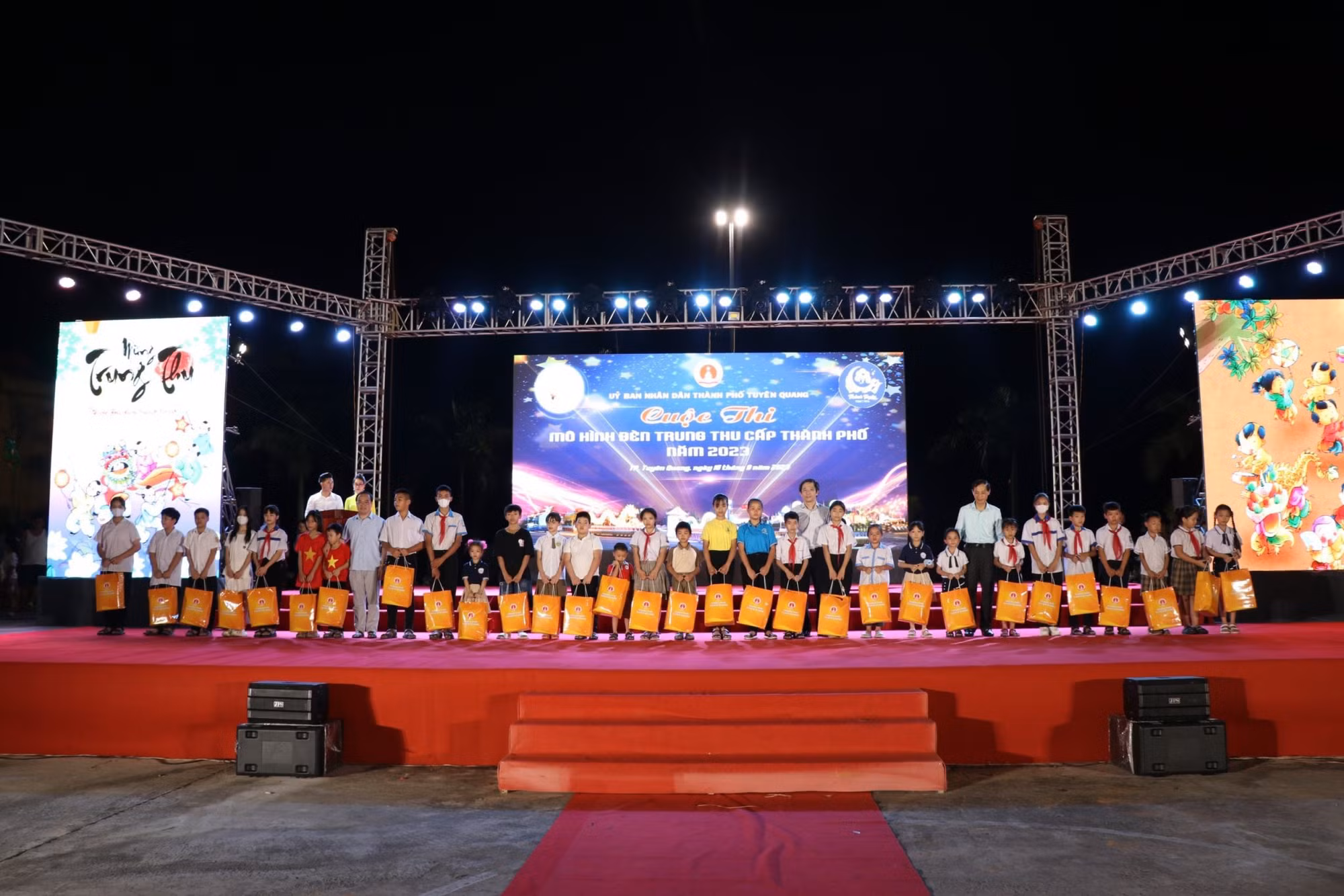 Ấn tượng cuộc thi mô hình đèn Trung Thu thành phố Tuyên Quang ảnh 3