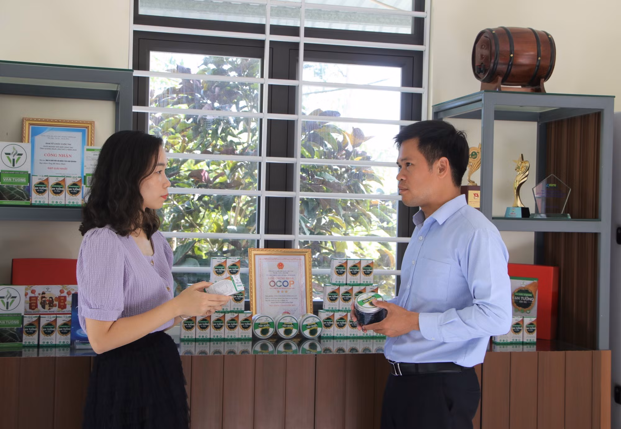 Quảng Ngãi quảng bá, mở rộng thị trường tiêu thụ sản phẩm OCOP ảnh 2