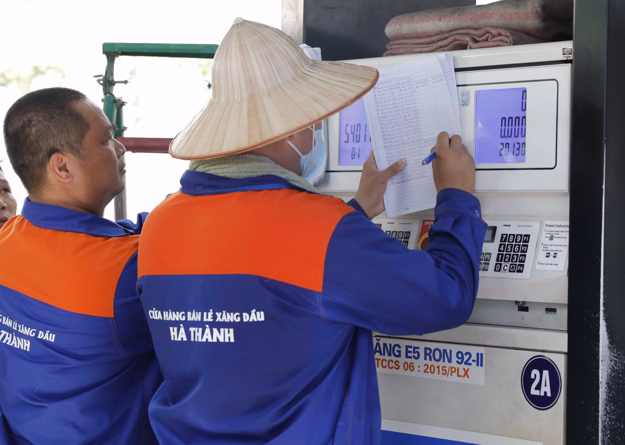Giữ nguyên giá xăng, giá dầu tăng hơn 400 đồng/lít từ chiều nay 11/9 ảnh 1