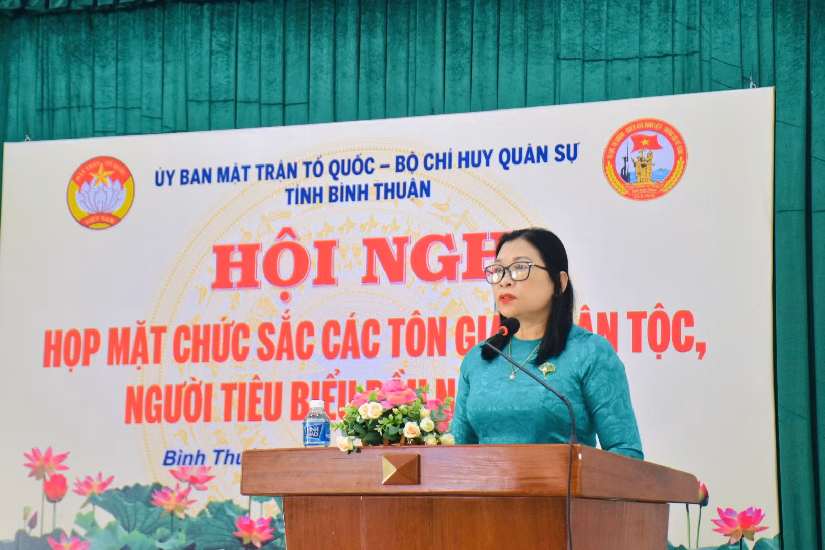 Bình Thuận gặp mặt các chức sắc tôn giáo, người có uy tín trong đồng bào các dân tộc ảnh 1