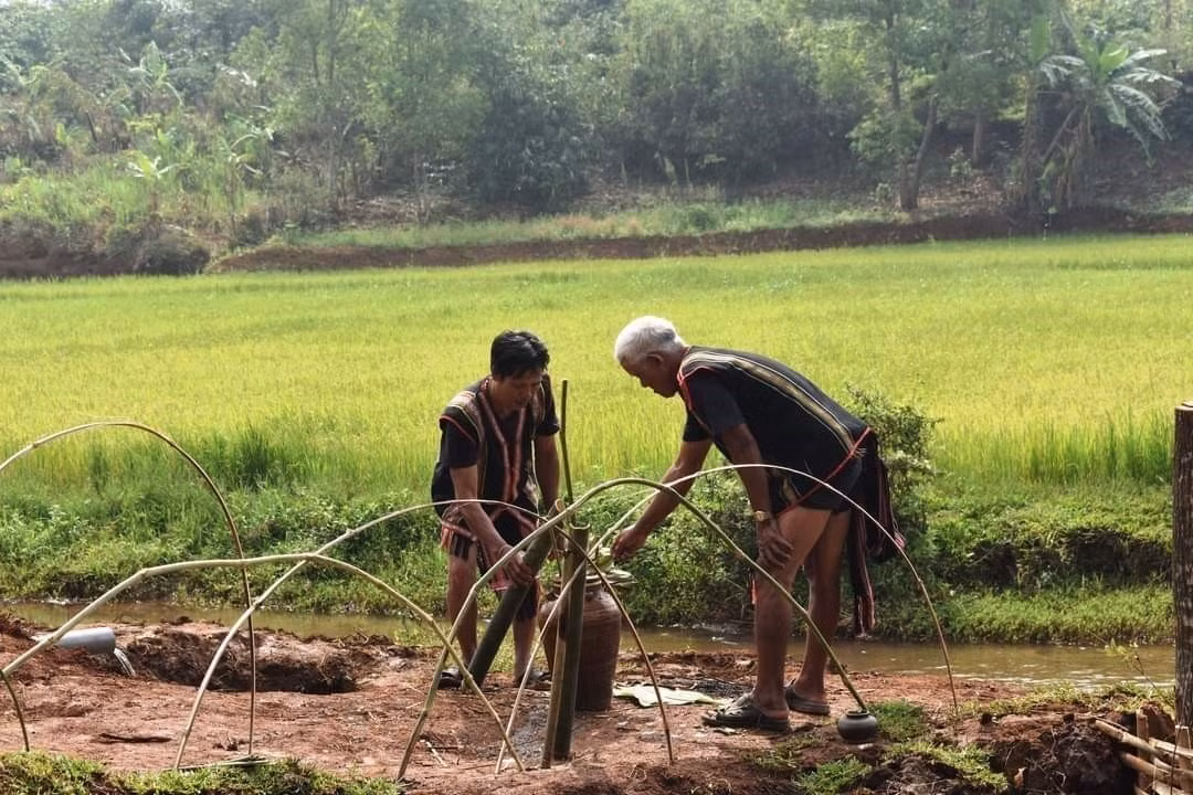 Lễ cúng giọt nước của người Jrai ở Gia Lai ảnh 2