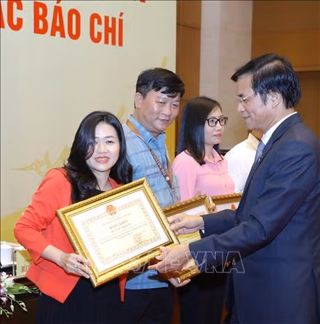 Kỳ họp thứ 11, Quốc hội khóa XIV: Hoàn thành chương trình nghị sự với nhiều nội dung quan trọng ảnh 3