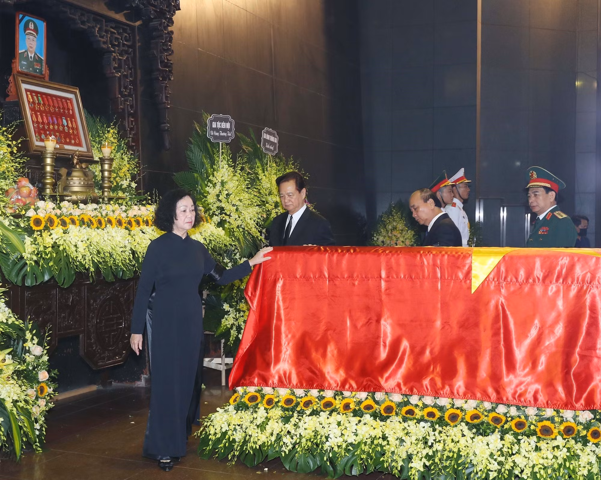 Tiễn biệt Thượng tướng Nguyễn Chí Vịnh - Vị tướng với tầm nhìn chiến lược ảnh 2