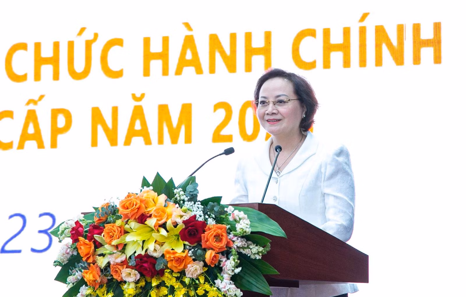 Hướng tới xét tuyển chuyên viên cao cấp, chuyên viên chính ảnh 1