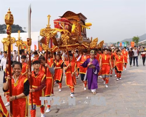 Nghi lễ rước kiệu tại Lễ hội Tây Thiên 2018. Ảnh: Nguyễn Thảo – TTXVN