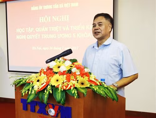 PGs. Ts Nguyễn Viết Thông, Tổng Thư ký Hội đồng Lý luận Trung ương phát biểu tại hội nghị. Ảnh: An Đăng - TTXVN