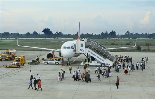 Sân bay Buôn Ma Thuột đã trở lại hoạt động bình thường sau gần 6 giờ tạm ngưng hoạt động do sự có. Ảnh: Dương Giang- TTXVN