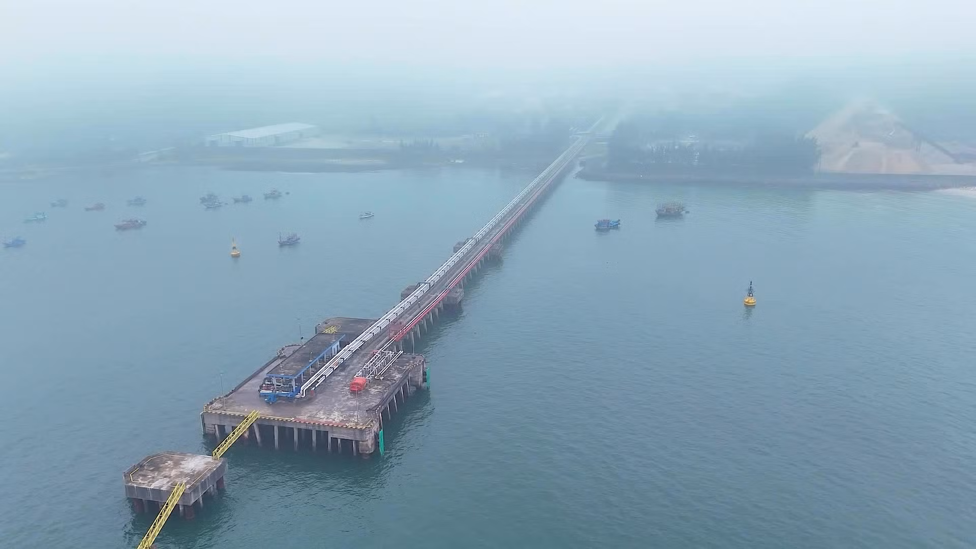 Hà Tĩnh xử phạt công ty xăng dầu vi phạm trong sử dụng khu vực biển
