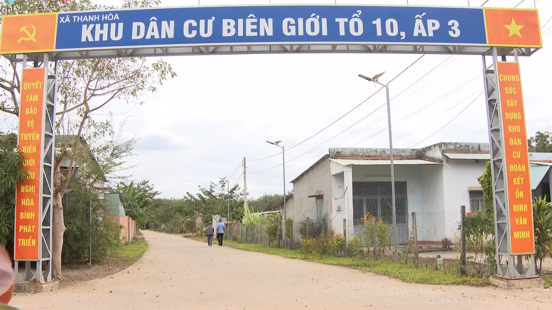 Khu dân cư biên giới vượt khó, đón Tết vui tươi