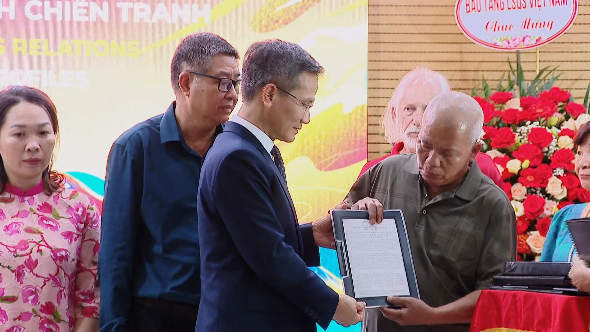 Trao trả hồ sơ chứng tích chiến tranh: Nhịp cầu ký ức và hòa giải