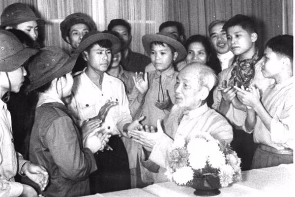 Học Bác mỗi ngày: Trái tim của Bác Hồ luôn hướng về miền Nam ruột thịt