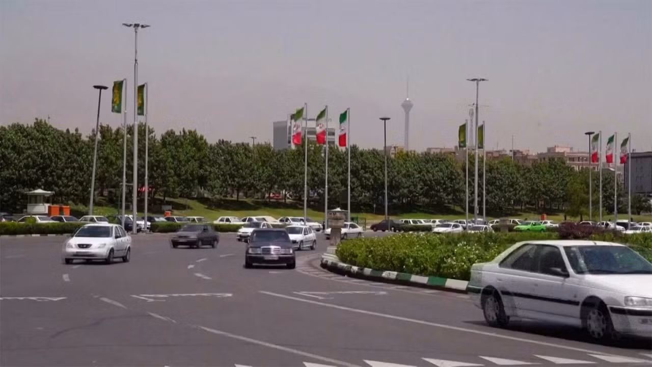 Iran tự tin đứng vững trước đòn trừng phạt của phương Tây