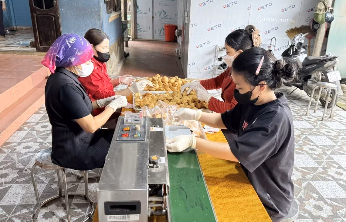 Các cơ sở sản xuất bánh kẹo Quảng Bình vào vụ Tết
