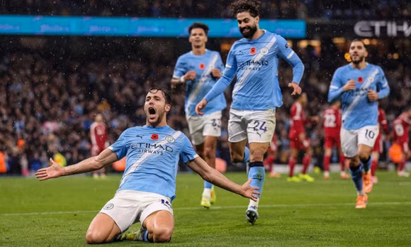 Liverpool - Man City: Vượt sóng gió ở Anfield