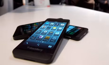 Giá thành sản xuất BlackBerry Z10 cao hơn... iPhone 5 ảnh 1