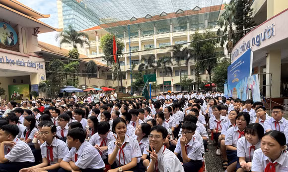TP Hồ Chí Minh: Bổ sung hơn 118 tỷ đồng cho các trường mua sắm trang thiết bị dạy học