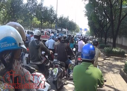 5 ô tô đâm nhau liên hoàn trong hầm vượt sông Sài Gòn ảnh 2