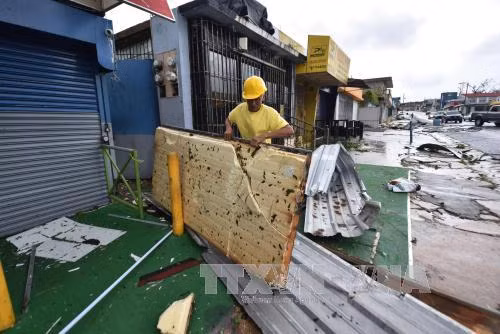 Bão Maria càn quét vùng lãnh thổ Puerto Rico của Mỹ ảnh 1