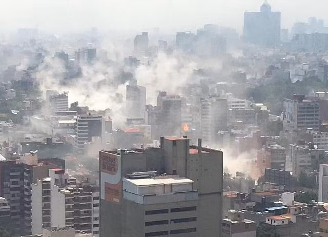 Cận cảnh sức tàn phá khủng khiếp của trận động đất kinh hoàng ở Mexico ảnh 2