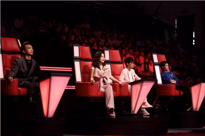 The Voice Kids: Thùy Chi, Hoàng Bách, Hà Anh Tuấn xuất hiện tại vòng Đối đầu ảnh 1