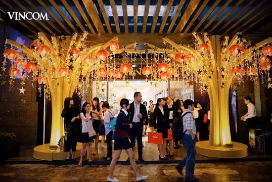 Đến Vincom, đón ‘siêu trăng’ kỷ lục ảnh 4