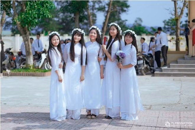 Chân trần, mặt mộc lên sân khấu, vẫn là ứng viên cho ngôi vị Hoa hậu Đại dương 2017 ảnh 7