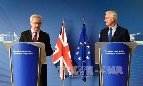 Đàm phán Brexit có tiến bộ nhưng chưa đủ để chuyển giai đoạn hai ảnh 1