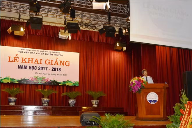 Các trường Đại học đồng loạt khai giảng năm học mới ảnh 1