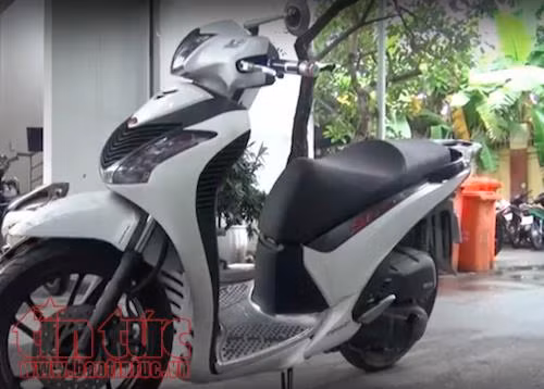 Bắt đối tượng đồng tính cứa cổ bạn tình cướp xe SH ảnh 2