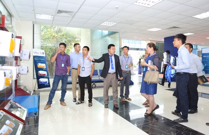 Sôi động thị trường bình nước nóng 2017 ảnh 1